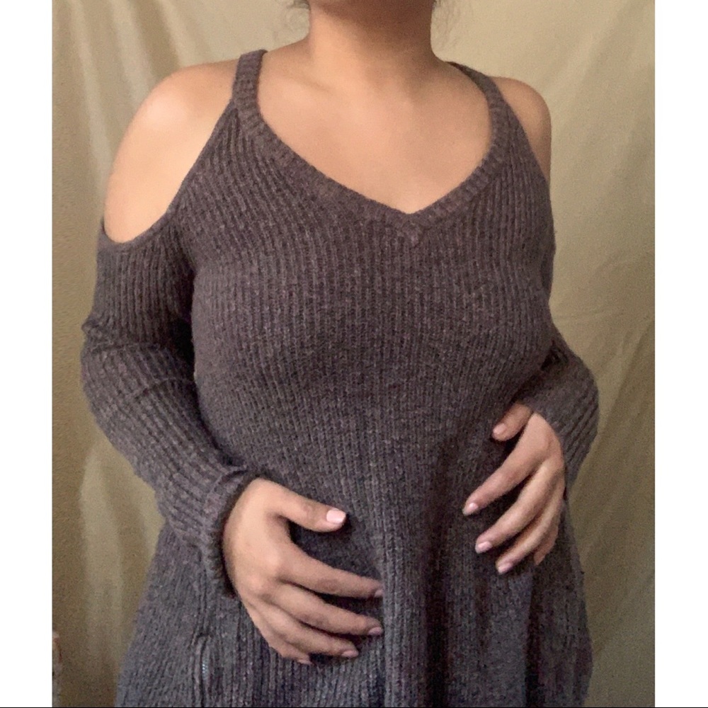 American Eagle Sweater
